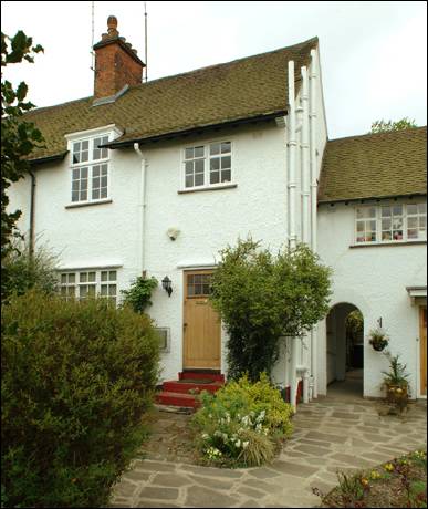 70 Oakwood Road